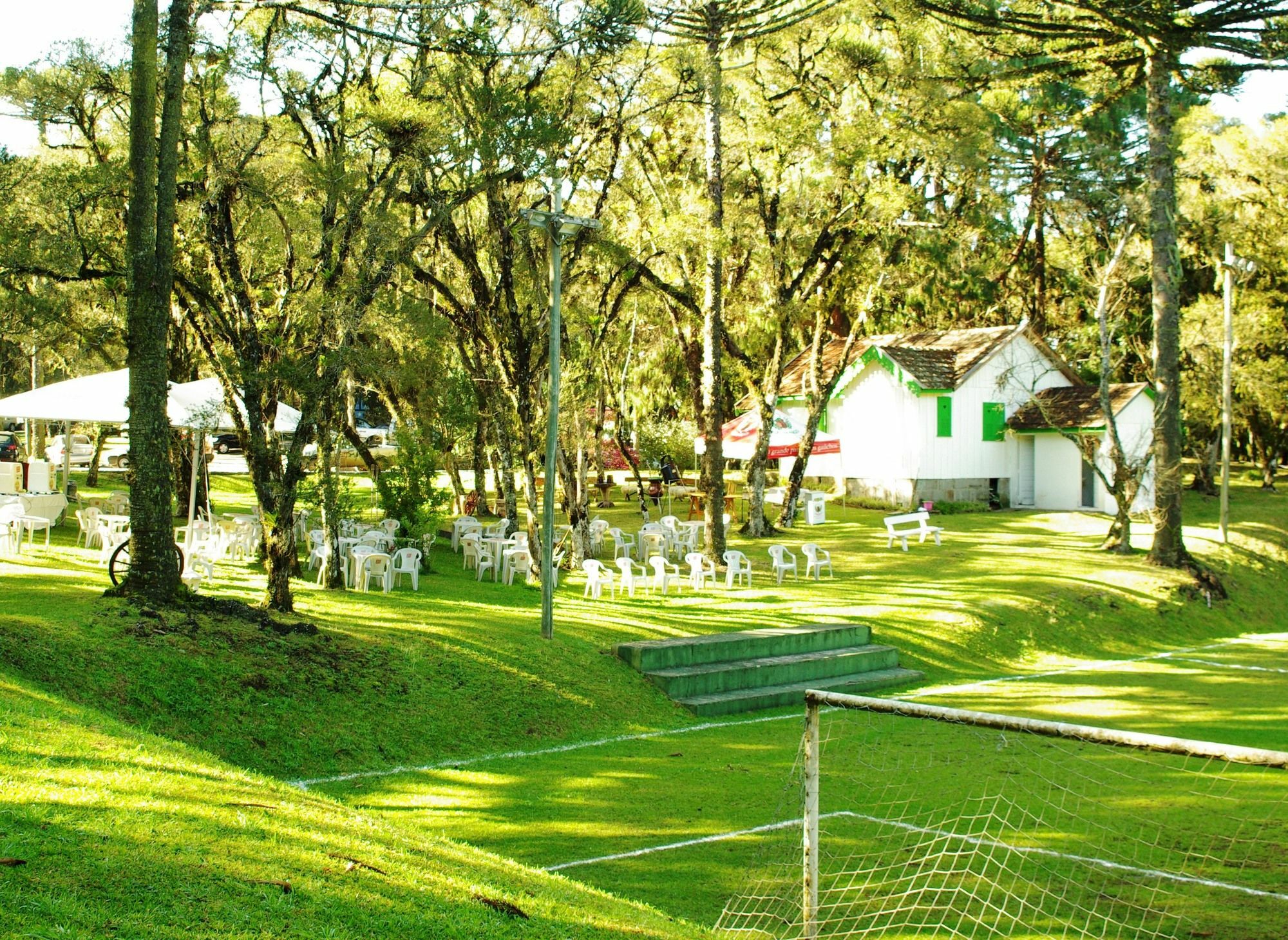 Tri Hotel Canela Exterior foto